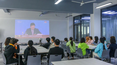 聚焦“两会” | 我校师生热议全国“两会”