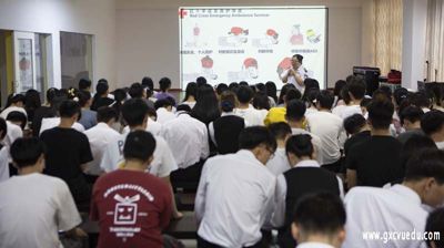 “关爱生命，‘救’在身边”丨我校管理学院组织开展应急救护讲座